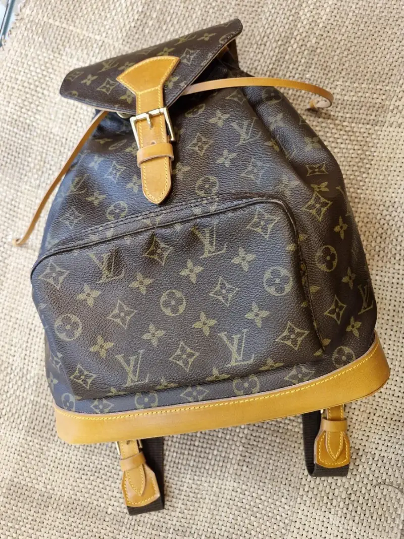 Rucksack nach der Restaurierung im MD LederAtelier Beringen