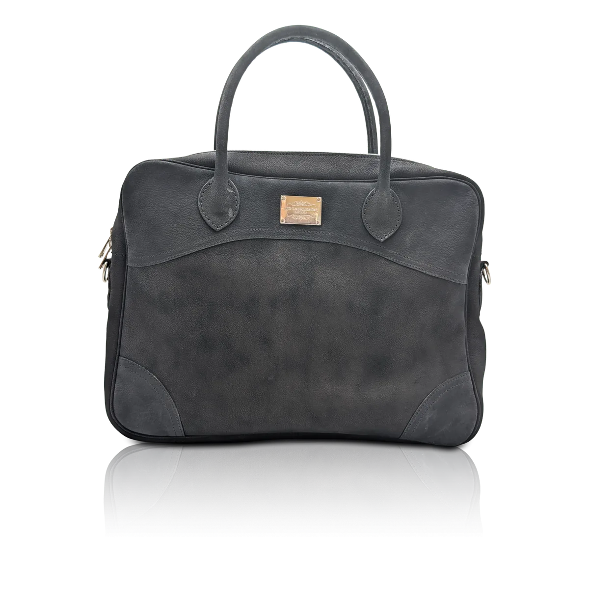 Borsa business in scamosciato, in lavorazione